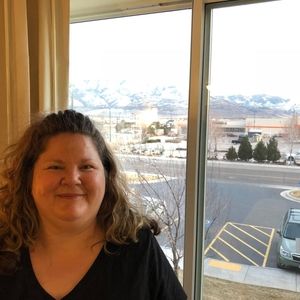 Meet your Posher, Dawnelle